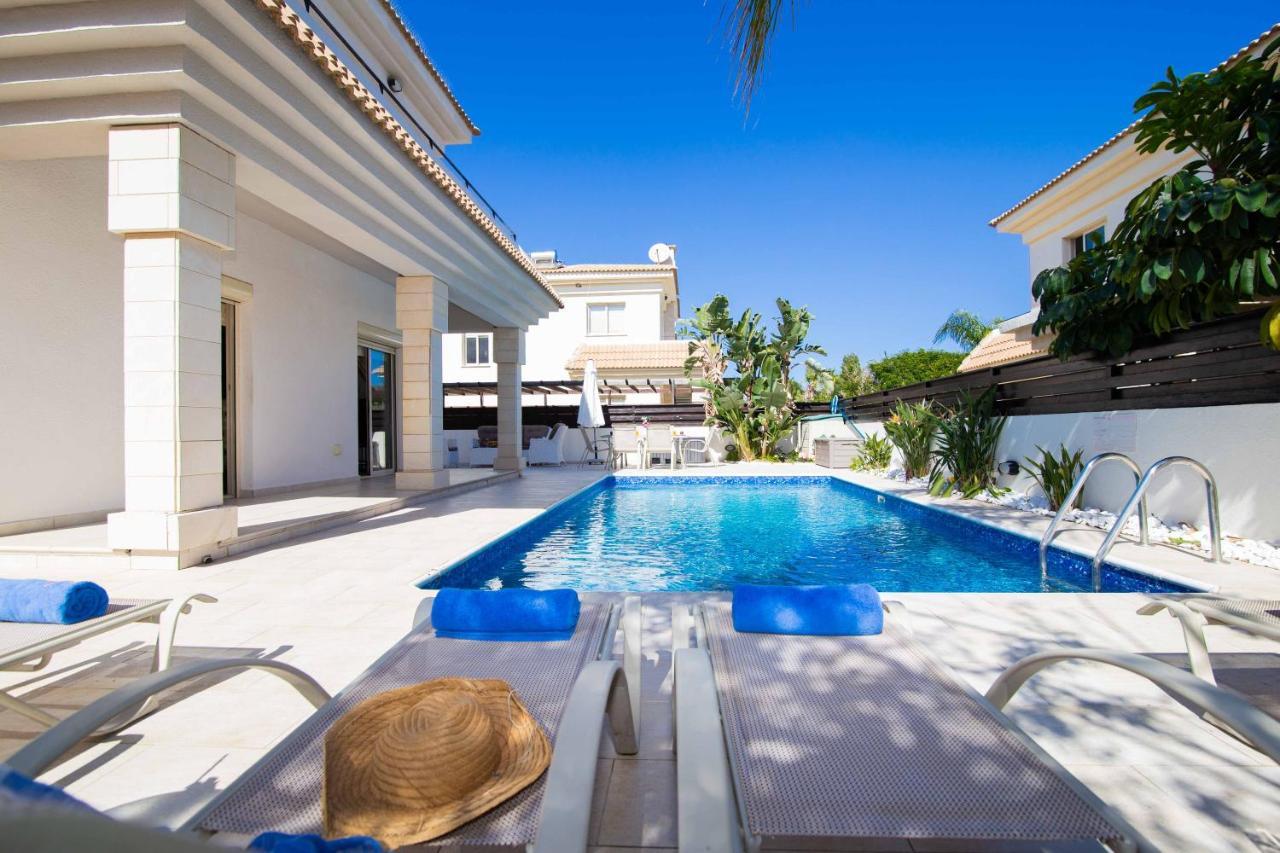 Villa Malama Paralimni Eksteriør billede