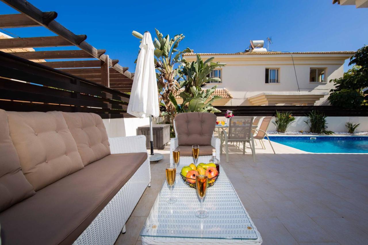 Villa Malama Paralimni Eksteriør billede